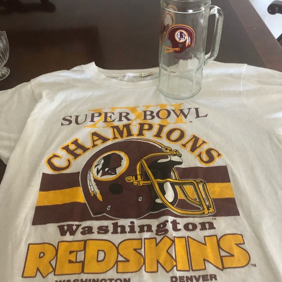 COPY - SUPER BOWL T-Shirt & Mug 🏈 - Picture 3 of 7